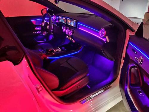 奔驰绚丽多彩奢华有度64色氛围灯你心动了吗?