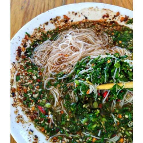 云南特产撒撇米线腾冲芒市德宏傣味酸撒苦撒方便粉丝