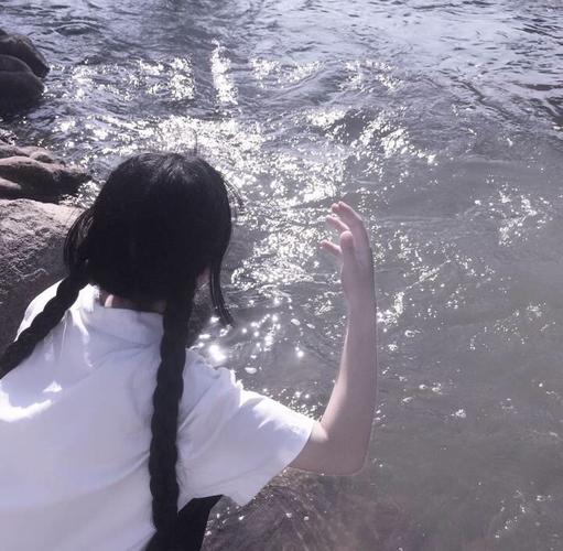 女头优质背影可爱