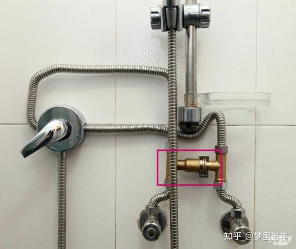 安装h型单向阀也可以,不过有瑕疵,会导致所有冷水管里的水也变成热水