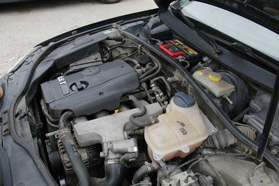 硕发动机把机舱塞满满