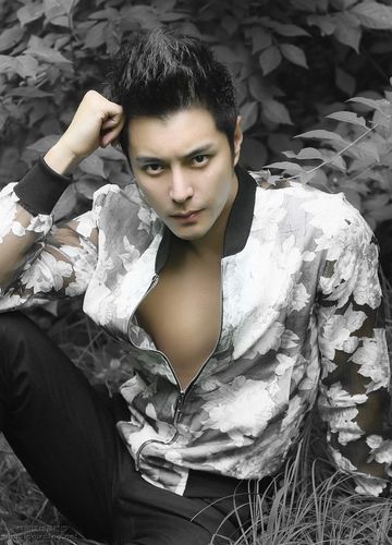 组图:杜俊泽透视装户外写真,杜俊泽肌肉_杜俊泽整容肌肉(2)