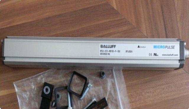 德国巴鲁夫位移传感器