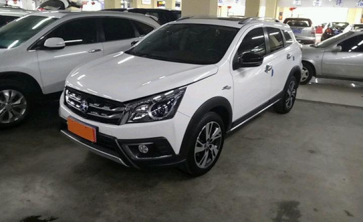 东风启辰 2016款 启辰t70x 2.0l cvt睿趣运动版