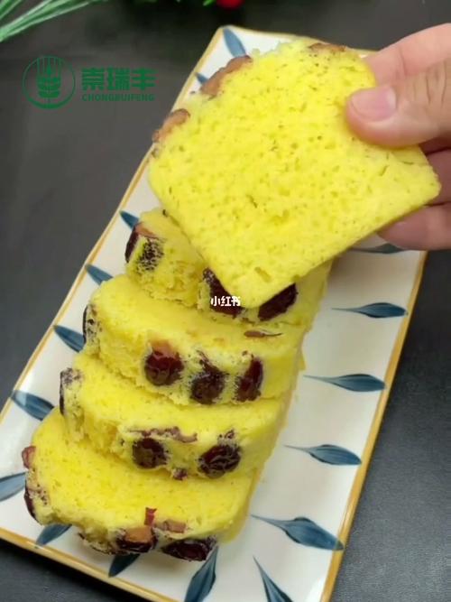 玉米面发糕_玉米面_发糕_面包_美食_美食教程_面食教程