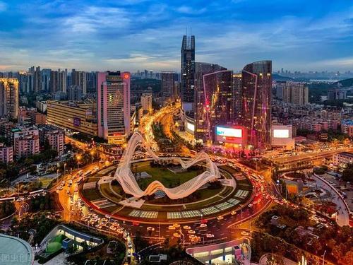 武汉最有发展前途的新区是光谷,比中心城区还牛吗?