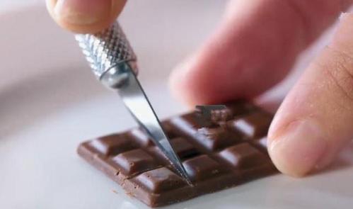 世界上"最变态"的巧克力,橡皮大小却没人能吃完,售价