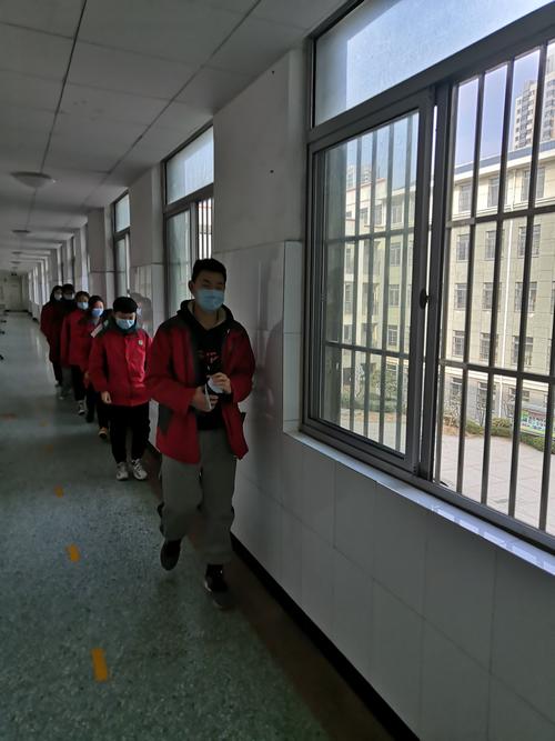 未雨绸缪筑防线,真抓实干提意识——滕州市龙泉街道滕东中学举行第三