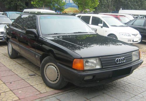 1982年第三代奥迪100——c3问世,这也是国内车迷们最熟悉的一代.