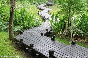 防腐木别墅,木廊架,木栈道商品大图