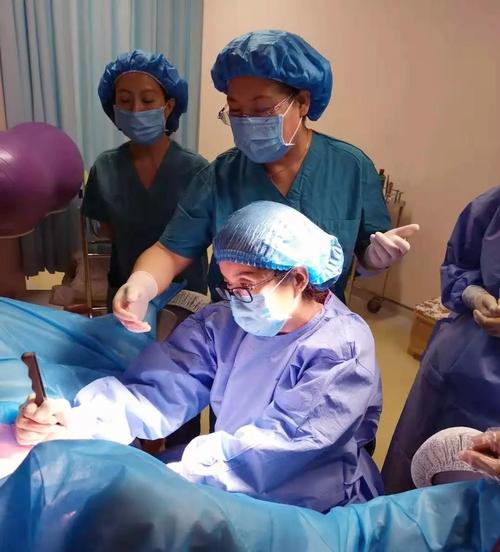 自2019年7月1日以来,在唐山妇幼的产房里,这项新的无创产钳助产技术