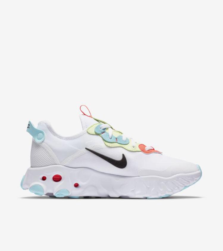 nike react art3mis