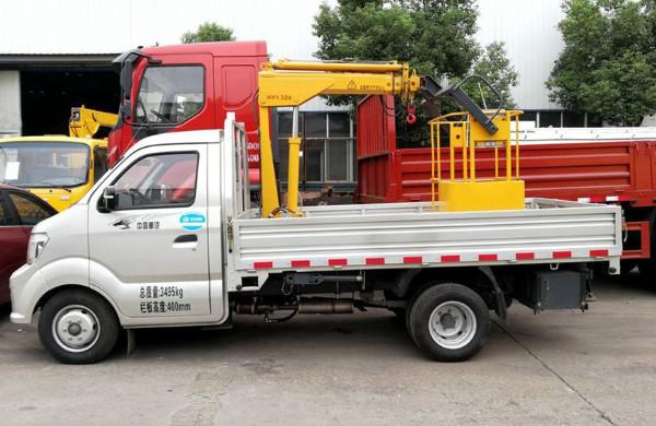 王牌1吨微型遥控随车吊图片参数