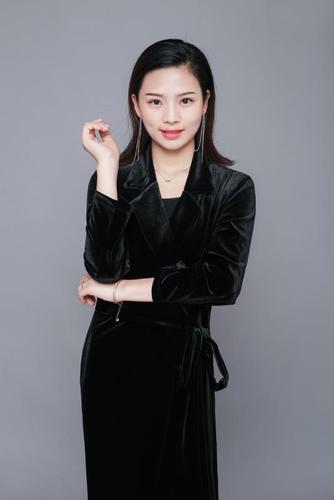 深圳石岩尚美化妆美容美甲培训学校