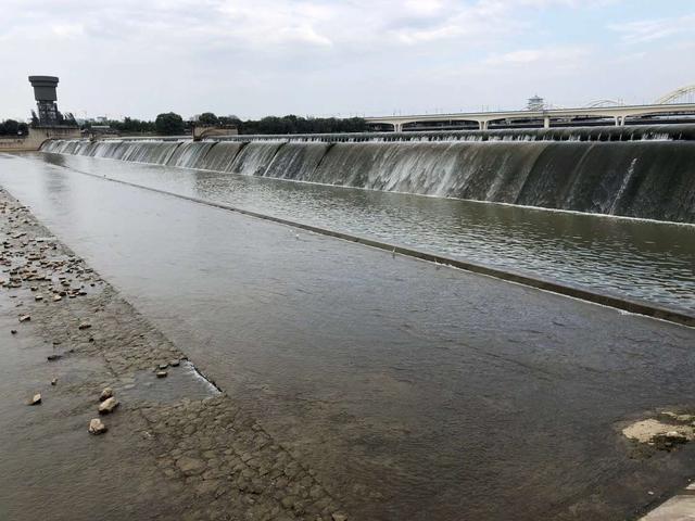 "八水绕长安"的西安市:浐河,灞河的交汇处距离市中心