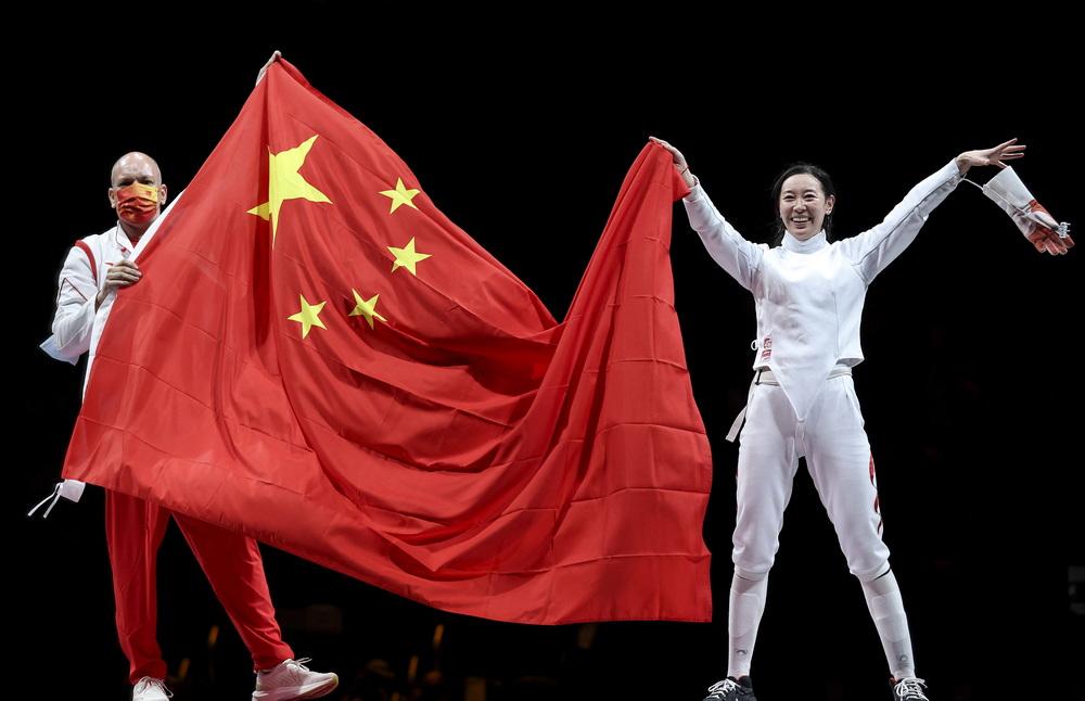 欧伯利在当运动员时就是世界击剑传奇选手——他是2000年悉尼奥运会