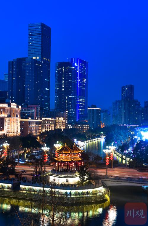 锦江亮灯 成都合江亭再现公园城市璀璨夜景