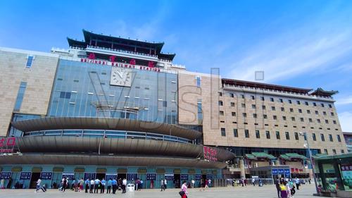 北京西站南广场南进站口出站口检票口售票