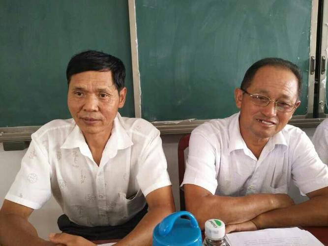 热烈庆祝孔垄镇文昌阁诗联社第六次换届工作会在黄梅二中胜利召开