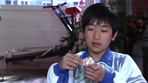 祈望:后妈带雨橙出去吃好的,让亲儿子在家和丈夫凑合,儿子吃醋