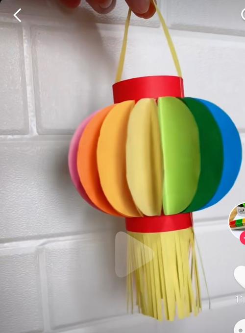 轩辕幼儿园大五班手工制作《灯笼》