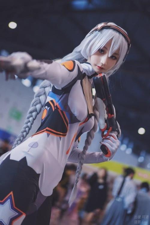 崩坏三琪亚娜cos场照!目下当今是琪亚娜时间