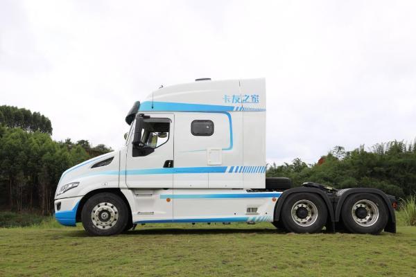 重卡房车定义者乘龙房车荣获2021最受用户期待的房车