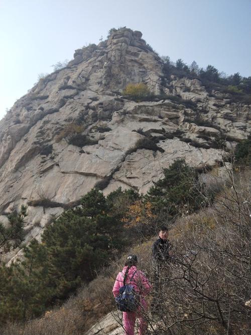 北镇市上观军场村盘龙山