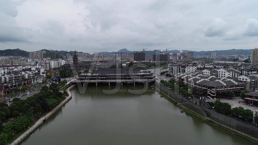 航拍江西石城县县城廊桥古风客家摇篮_2720x1530_高清视频素材下载