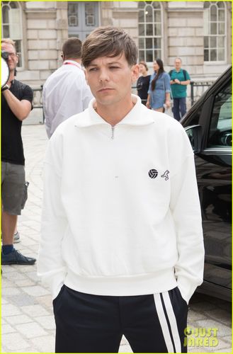 louis tomlinson joins the "x factor uk" 2018 judges panel!