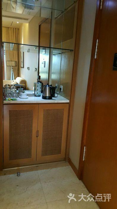 济南商河温泉国际蓝湖温泉酒店房内茶水吧!