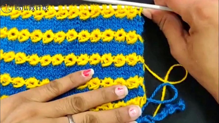 手工教程,用饮料瓶做的挂饰,学会了吗,简单又漂亮 服务升级 2双色编织