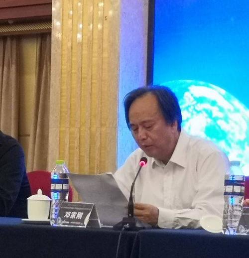 中国中西医结合学会脑心同治专业委员会秘书长傅巍先生以"脑心同治四