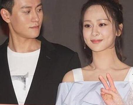 杨紫秦俊杰恋情公开后首次同台眼神甜蜜放电大撒狗粮图文