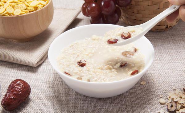 燕麦红枣粥