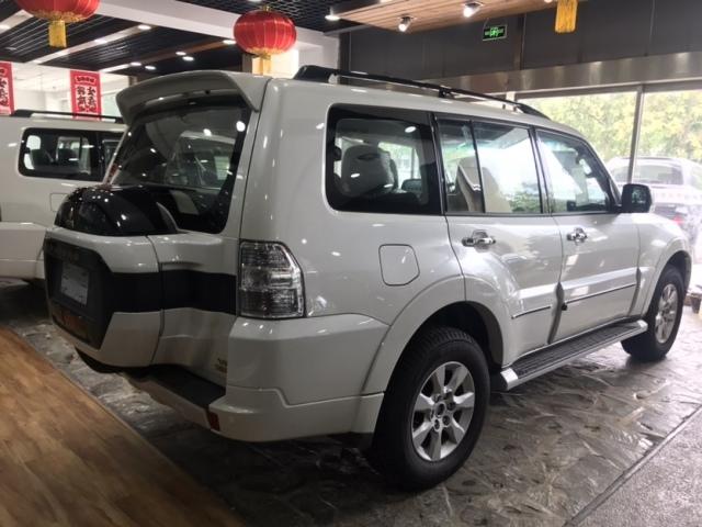 20款三菱帕杰罗v93 织物 现车包牌包税