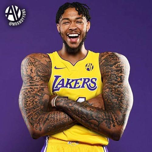 不输勒布朗!美插画师让英格拉姆瞬间变壮汉!