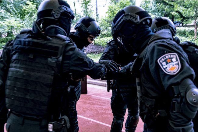 上海市公安局静安分局特警支队在2020年度上海公安机关全警实战大练兵