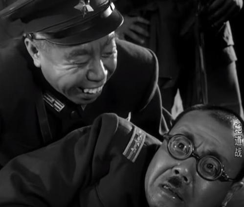 "山田队长,为了您的健康,我看,还是下次再来吧……"下一秒,汤司令