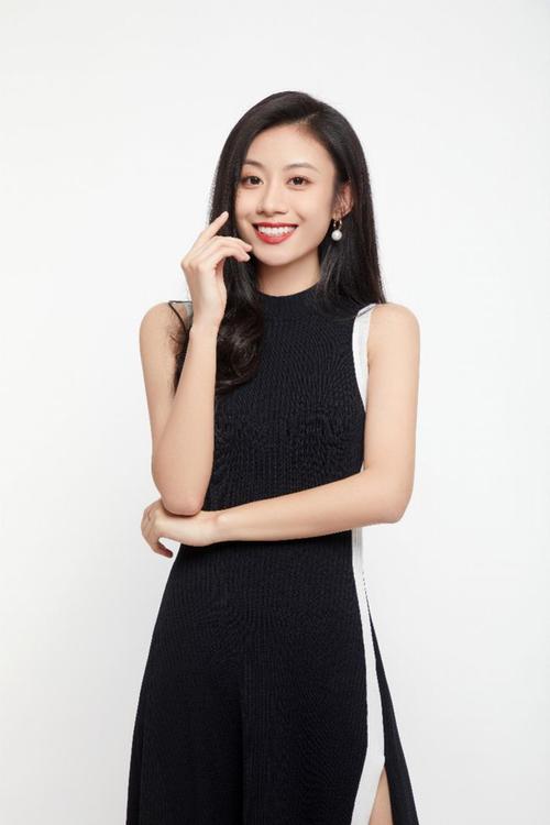 "大湾区姑娘"伍珂玥好声音夺冠:希望粤语歌能再有一番