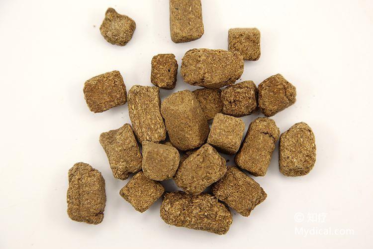 名称:  神曲 别名:六神曲(《本草便读》).