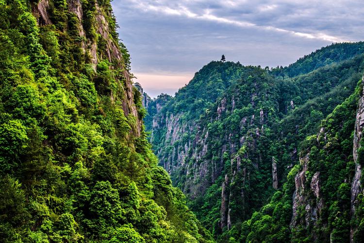浙江天台山有什么好玩的地方?天台山旅游景点介绍,天台山游览攻略