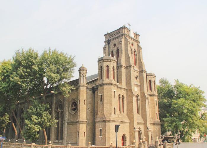 天津景点 景点攻略 > 天津望海楼教堂在哪   望海楼教堂地址:河北区