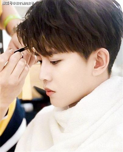 原创肖战王一博朱一龙杨洋任嘉伦谁的侧脸是内娱天花板