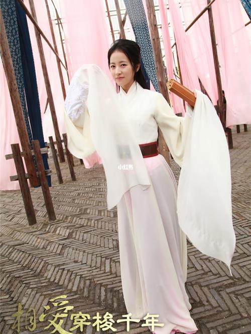 周雨彤古装白月光_古装_古装剧_周雨彤_娱乐_明星娱乐