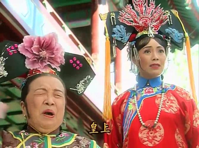 还珠格格:容嬷嬷自煽嘴巴,皇后心疼质问皇上,皇上:朕没动手