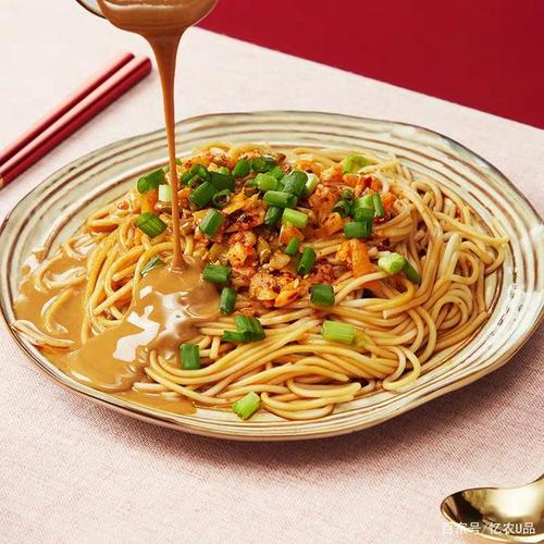 武汉热干面爆单,谢谢你曾为武汉拼单,可你真的会吃热干面吗?