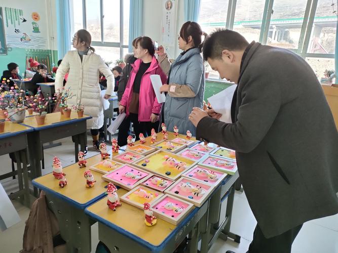 2020年12月24日下午,粘土社开展了本学期的最后一次社团活动,本次