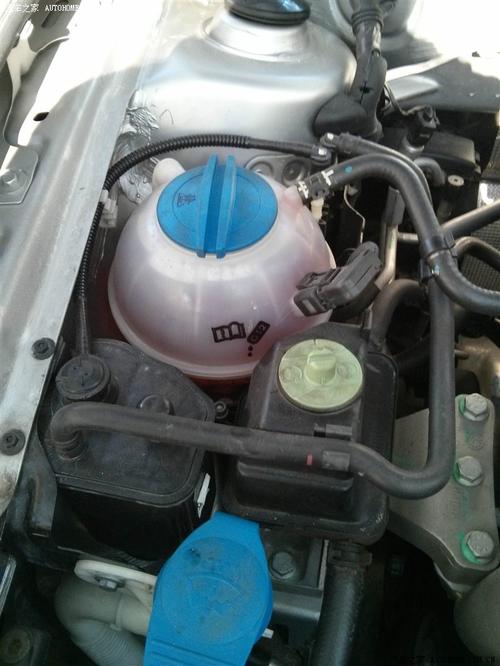 2012新宝来防冻液泄漏求助