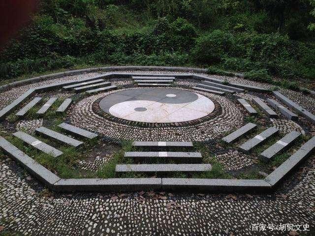 诸葛亮的八阵图有多玄?两千多年来,只有此人识破,却说